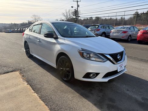 Used 2017 Nissan Sentra SR w/ SR Midnight Edition image 3