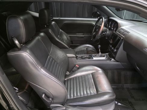 Used 2010 Dodge Challenger R/T RWD image 42