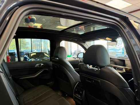 Used 2021 BMW X5 sDrive40i w/ M Sport Package image 35