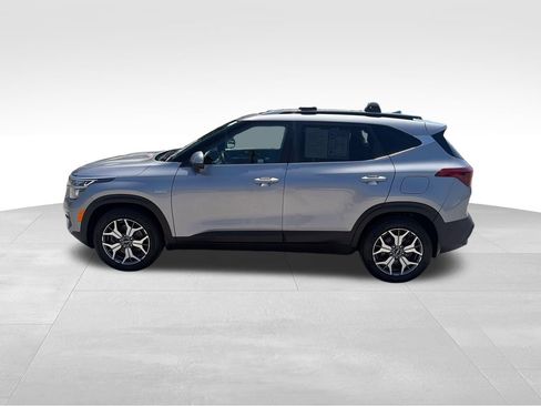 Used 2022 Kia Seltos EX AWD/4WD image 3