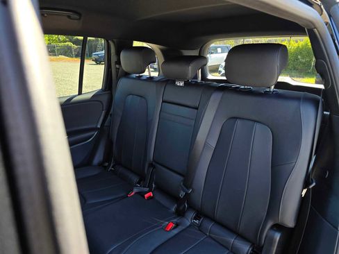 Used 2026 Mercedes-Benz GLB 250 image 20