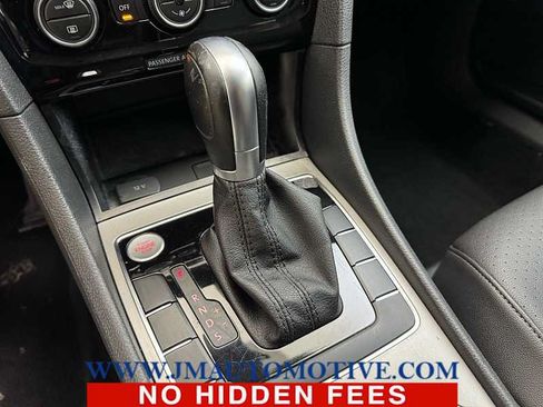 Used 2020 Volkswagen Passat 2.0T SE FWD image 28