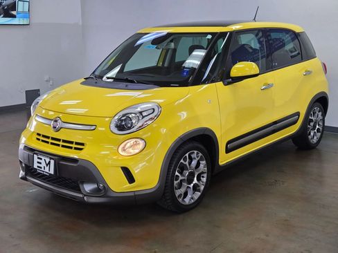 Used 2014 FIAT 500L Trekking w/ Popular Equipment Group image 6