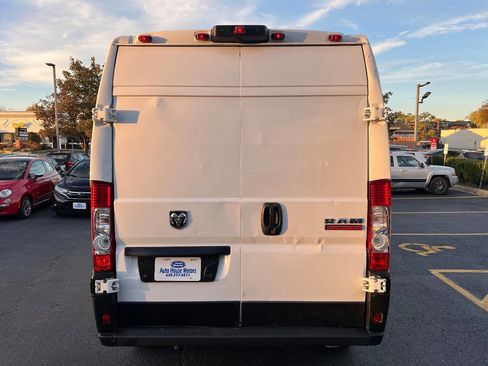 Used 2021 RAM ProMaster 2500 image 14