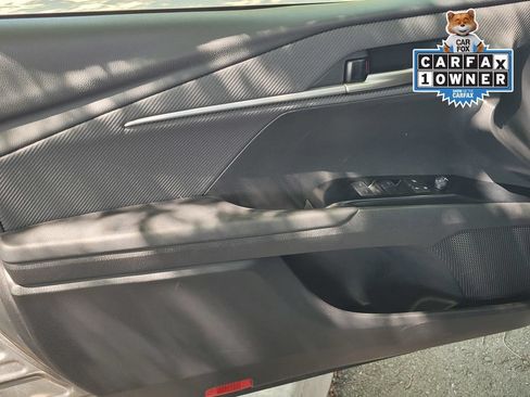 Used 2025 Toyota Camry SE FWD image 15