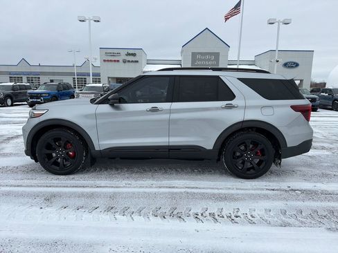 Used 2020 Ford Explorer ST w/ ST Street Pack image 2