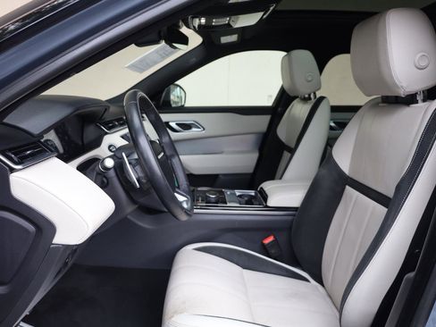Used 2019 Land Rover Range Rover Velar R-Dynamic SE AWD/4WD image 14