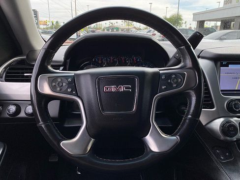 Used 2019 GMC Yukon XL SLT image 17