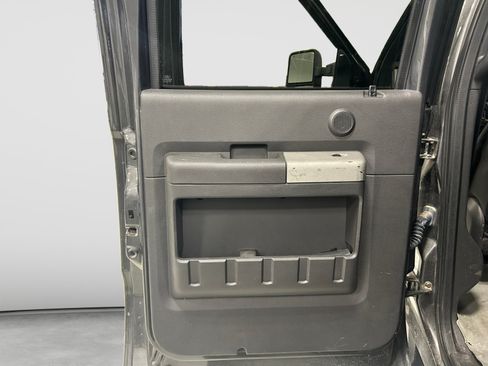 Used 2016 Ford F350 Lariat w/ Lariat Ultimate Package AWD/4WD image 13