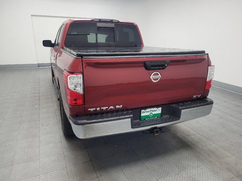 Used 2019 Nissan Titan SV RWD image 6