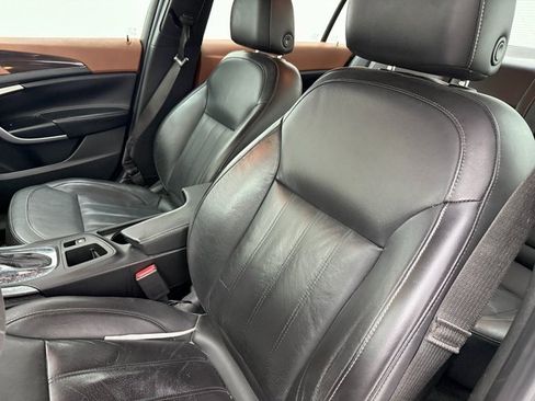 Used 2016 Buick Regal image 8