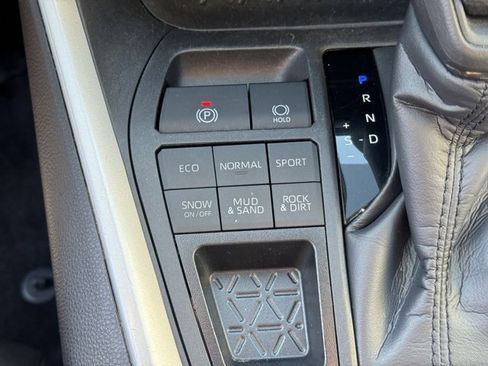 Used 2024 Toyota RAV4 LE image 23