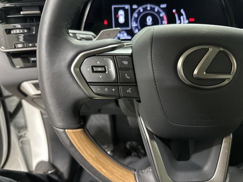Used 2024 Lexus RX 350 Premium w/ Accessory Package (K3) AWD/4WD image 19