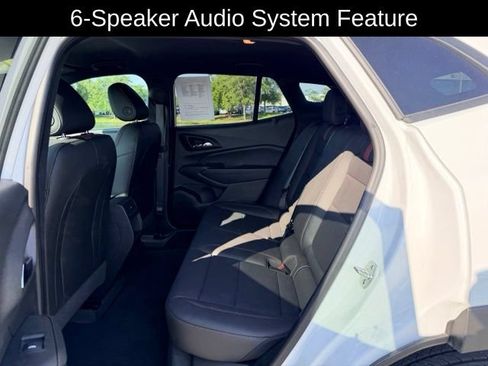 Used 2025 Chevrolet Trax RS w/ Driver Confidence Package FWD image 9