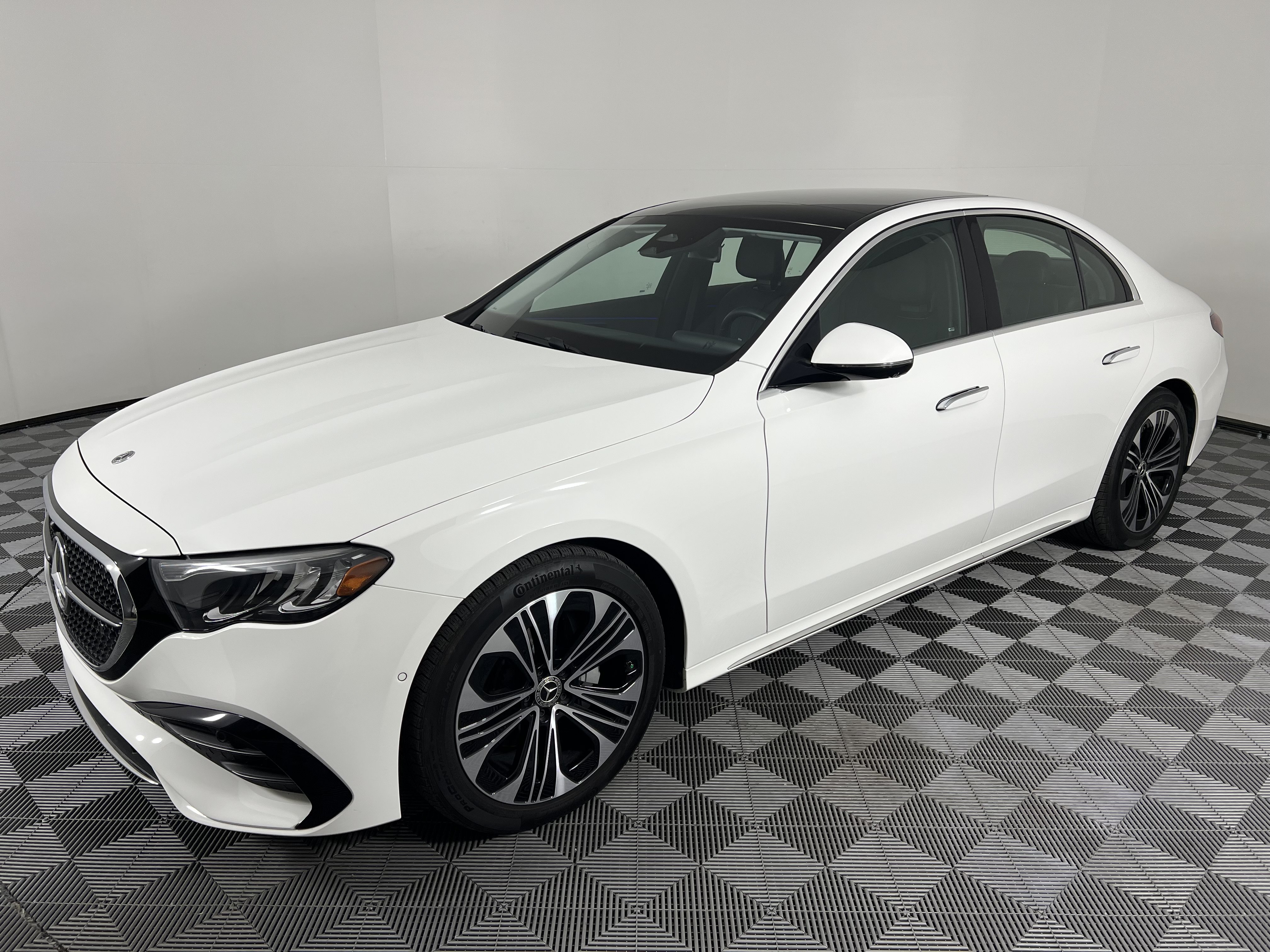 Certified 2024 Mercedes-Benz E 350 4MATIC Sedan image 8