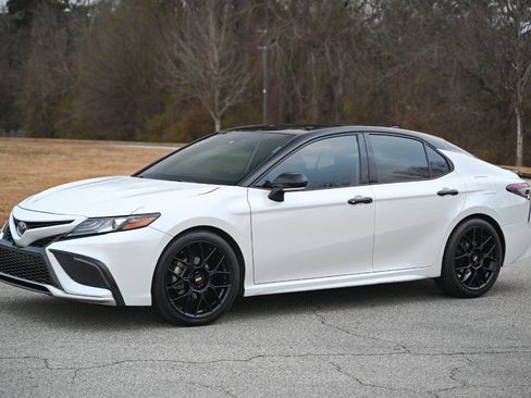 Used 2023 Toyota Camry XSE image 24