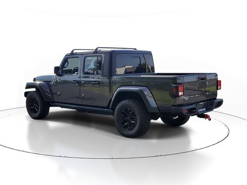 Used 2023 Jeep Gladiator Sport AWD/4WD image 5