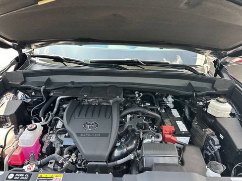 Used 2024 Toyota Grand Highlander AWD image 28