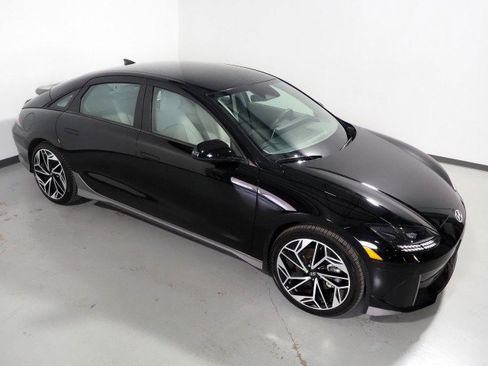 Used 2023 Hyundai Ioniq 6 SEL image 11