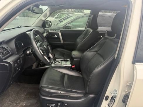 Used 2020 Toyota 4Runner Limited RWD image 4