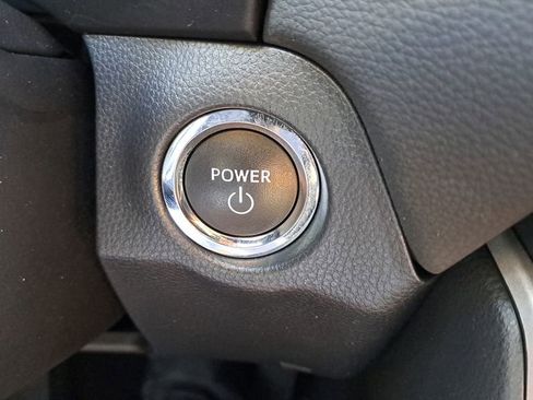 Used 2023 Toyota RAV4 XLE Premium image 27