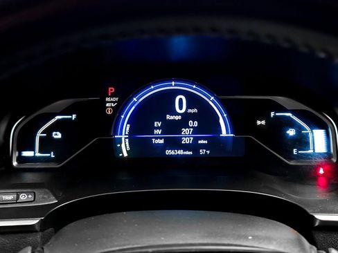 Certified 2018 Honda Clarity Touring image 28
