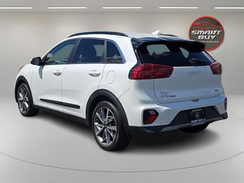 Used 2022 Kia Niro Touring Special Edition FWD image 7