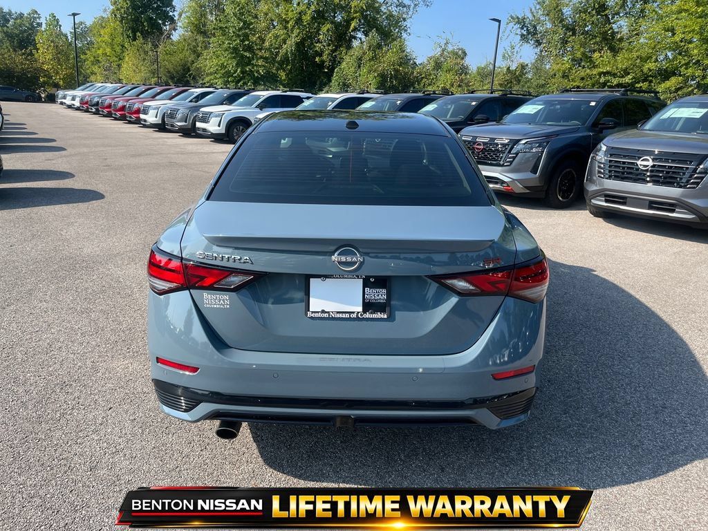 Used 2025 Nissan Sentra SR FWD image 8