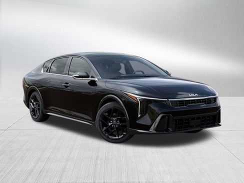 New 2025 Kia K4 GT-Line Turbo image 8