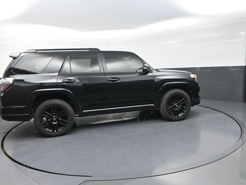 Used 2020 Toyota 4Runner Nightshade AWD/4WD image 36