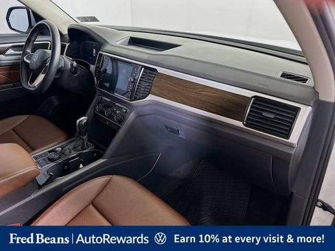 Used 2023 Volkswagen Atlas SE w/ Black Wheel Package AWD/4WD image 35