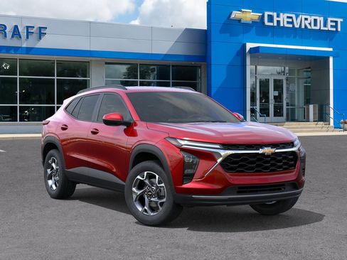 New 2026 Chevrolet Trax LT w/ Driver Confidence Package image 7
