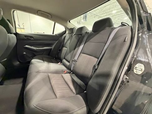 Used 2024 Nissan Altima 2.5 SV FWD image 25