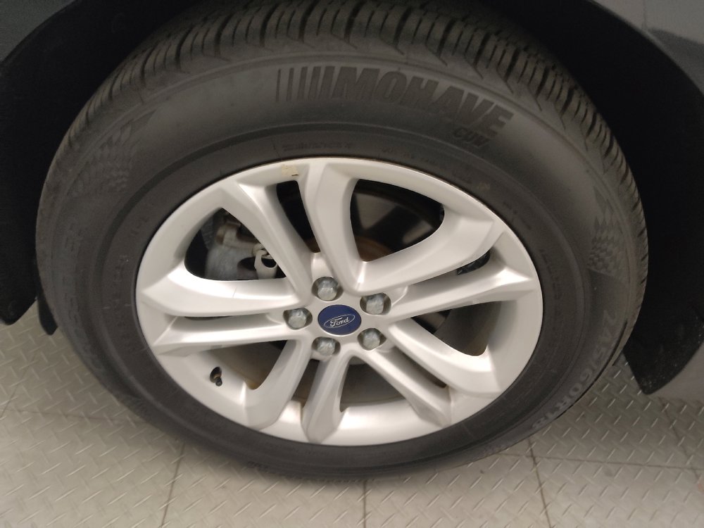 Used 2020 Ford Edge SEL FWD image 31