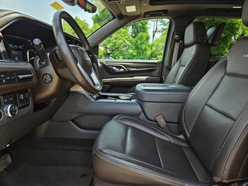Used 2021 GMC Yukon XL Denali w/ Denali Ultimate Package AWD/4WD image 14