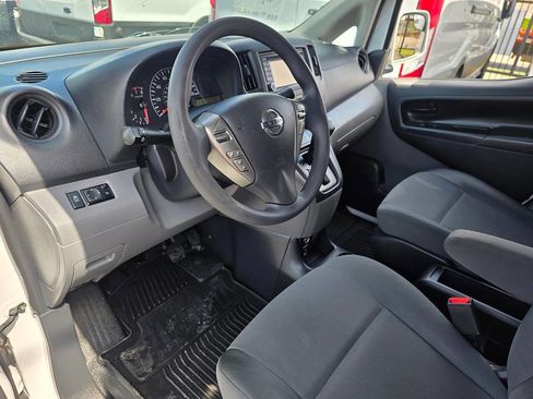 Used 2019 Nissan NV200 SV w/ Navigation Package image 20