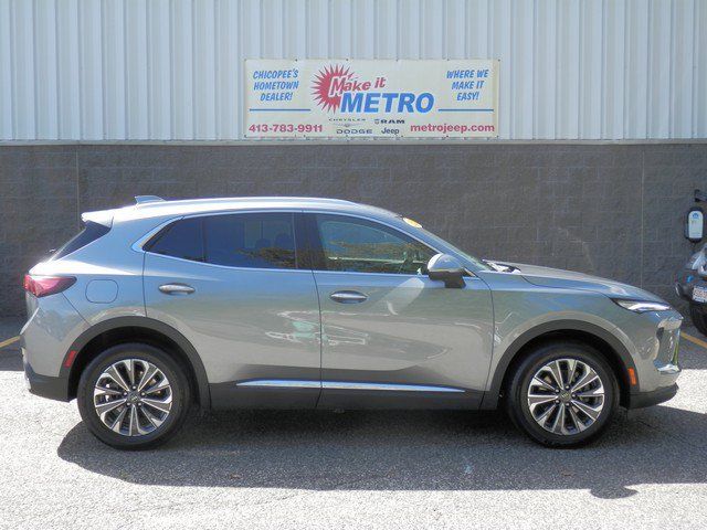 Used 2024 Buick Envision Preferred AWD/4WD image 1