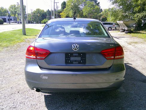 Used 2015 Volkswagen Passat 1.8T Limited Edition image 10