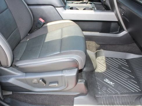 Used 2020 Ford F150 Raptor w/ Equipment Group 802A Luxury AWD/4WD image 16