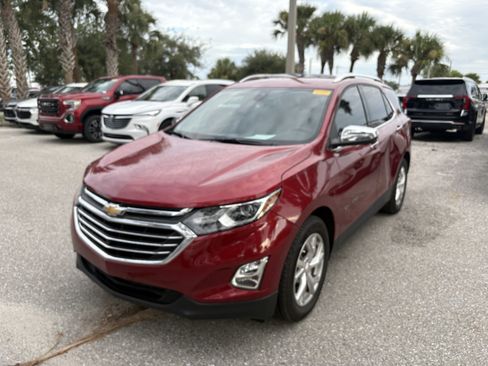 Used 2019 Chevrolet Equinox Premier FWD image 3