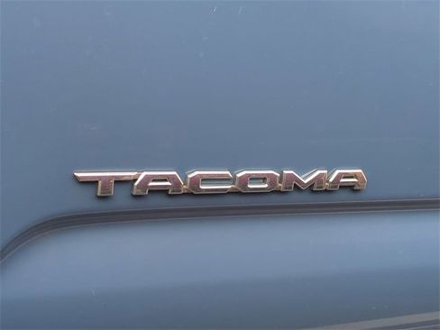 Used 2019 Toyota Tacoma 4x4 Double Cab image 8