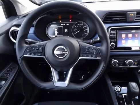 Used 2023 Nissan Versa SV image 11