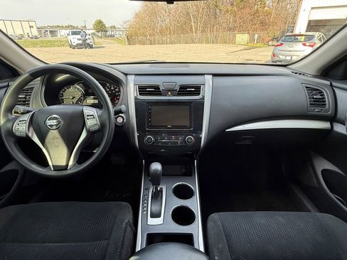 Used 2015 Nissan Altima 2.5 S w/ Power Driver Seat Package image 3