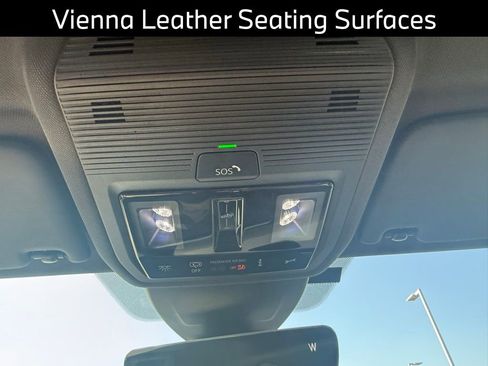 Used 2022 Volkswagen GTI SE image 17