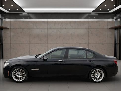 Used 2014 BMW 740Li image 7
