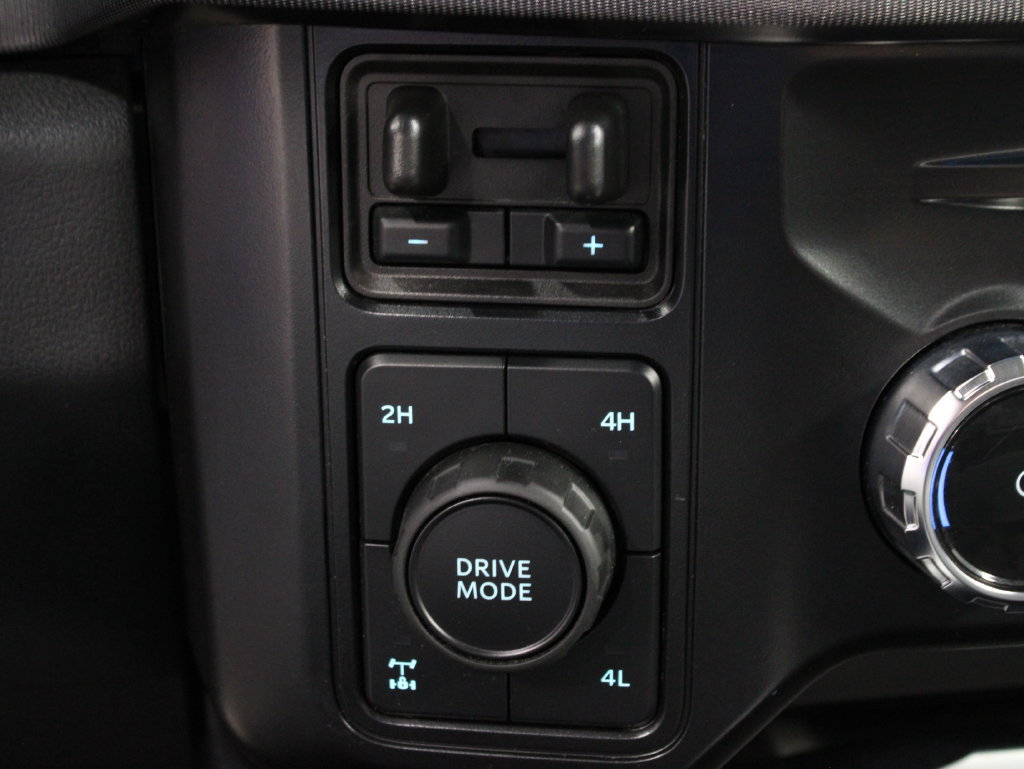 Used 2026 Ford F250 Platinum w/ FX4 Off-Road Package AWD/4WD image 72