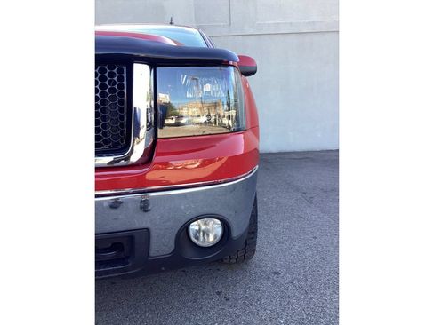 Used 2011 GMC Sierra 1500 SLT w/ SLT Convenience Package AWD/4WD image 29