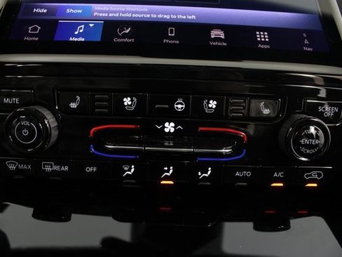 New 2025 Jeep Grand Cherokee Limited image 8