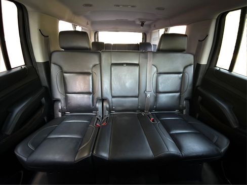 Used 2015 Chevrolet Suburban LT image 26
