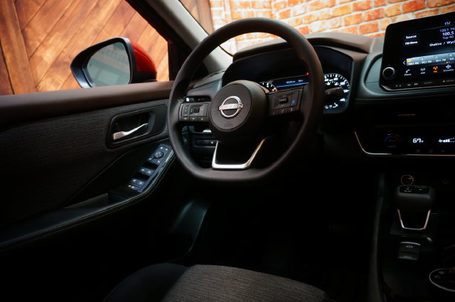 Certified 2023 Nissan Rogue SV AWD/4WD image 14